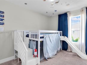 2913 Olivia Ave, Lauderdale Lakes FL 33311