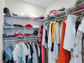 2913 Olivia Ave, Lauderdale Lakes FL 33311