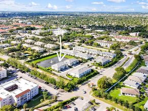 2913 Olivia Ave, Lauderdale Lakes FL 33311