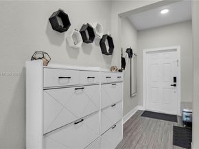 2913 Olivia Ave, Lauderdale Lakes FL 33311