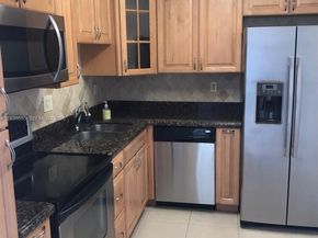 3701 N Country Club Dr 1901, Aventura FL 33180