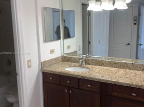 3701 N Country Club Dr 1901, Aventura FL 33180