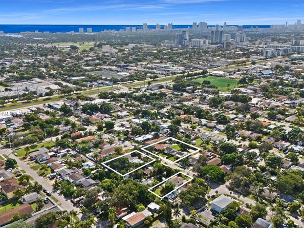 2227 Cleveland St, Hollywood FL 33020