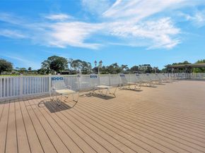 442 Pine Glen Ln D2, Green Acres FL 33463