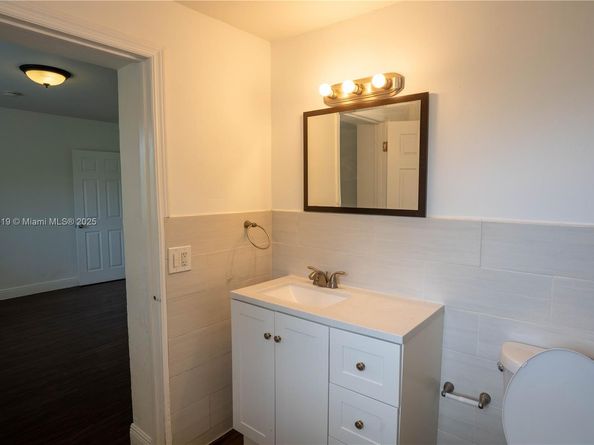 8371 SW 32nd Ter, Miami FL 33155