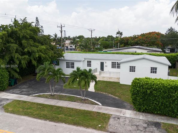 8371 SW 32nd Ter, Miami FL 33155