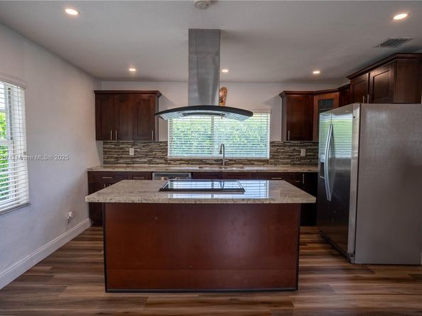 8371 SW 32nd Ter, Miami FL 33155