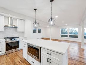 2 Dolphin Way, Riverhead NY 11901