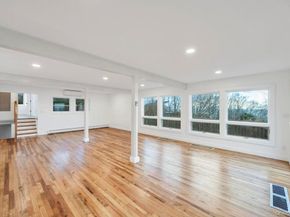 2 Dolphin Way, Riverhead NY 11901