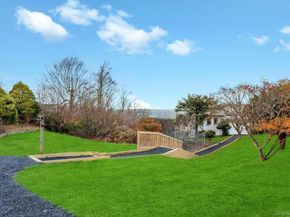 2 Dolphin Way, Riverhead NY 11901