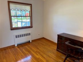 223 Timberpoint Road, East Islip NY 11730