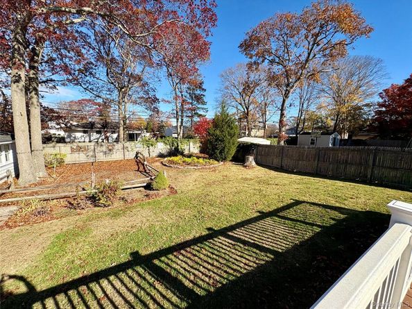 223 Timberpoint Road, East Islip NY 11730