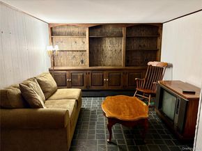 223 Timberpoint Road, East Islip NY 11730