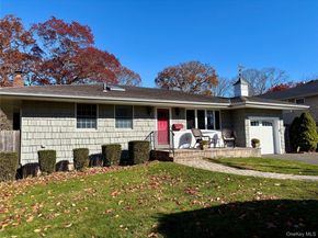 223 Timberpoint Road, East Islip NY 11730