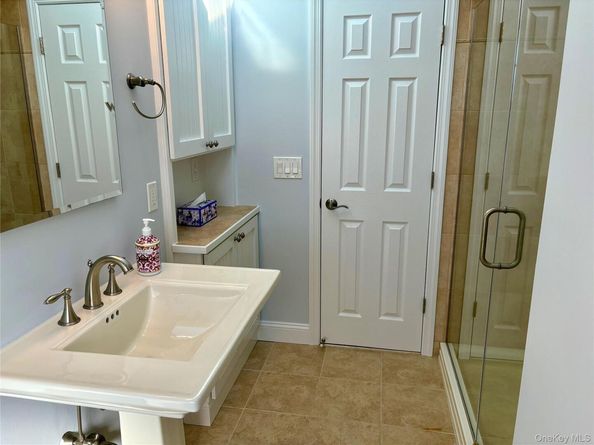 223 Timberpoint Road, East Islip NY 11730