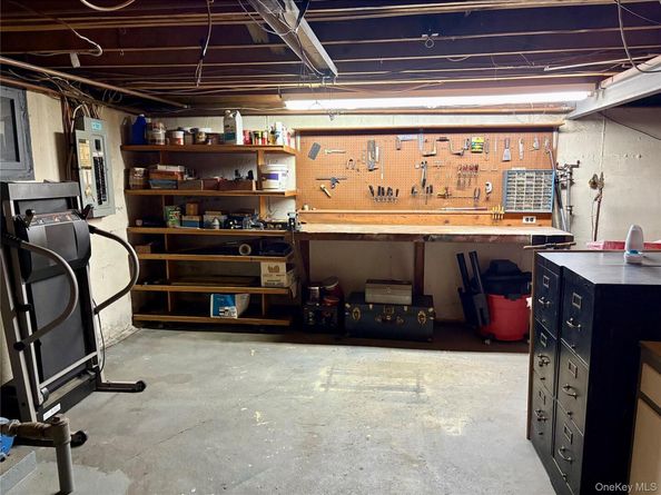 223 Timberpoint Road, East Islip NY 11730