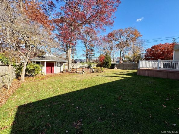 223 Timberpoint Road, East Islip NY 11730