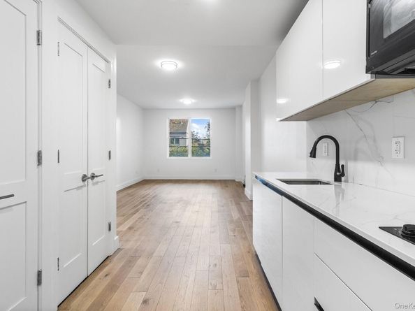 1901 Ocean Avenue 2D, Brooklyn NY 11230