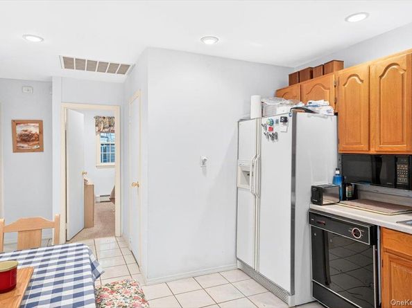 3748 Noyac Road, Sag Harbor NY 11963