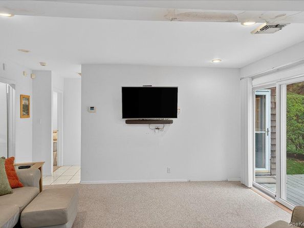 3748 Noyac Road, Sag Harbor NY 11963