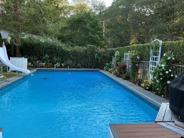 3748 Noyac Road, Sag Harbor NY 11963