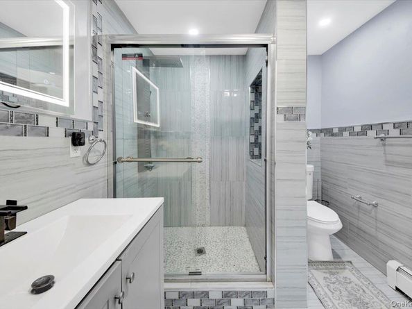 75 W Kingsbridge Road, Mount Vernon NY 10550