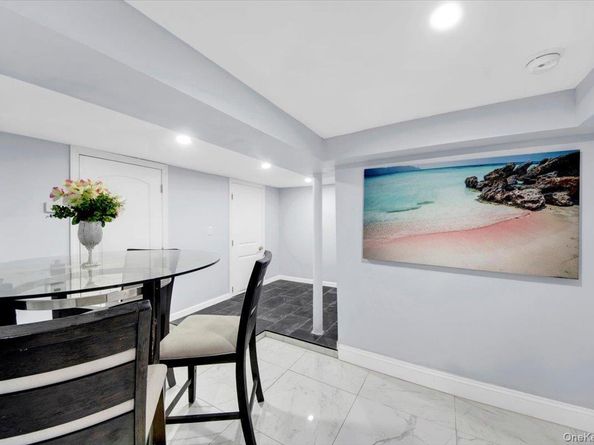 75 W Kingsbridge Road, Mount Vernon NY 10550