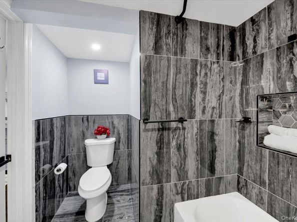 75 W Kingsbridge Road, Mount Vernon NY 10550