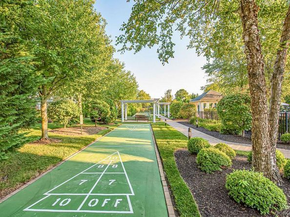 22 Sonata Court, Lake Grove NY 11755