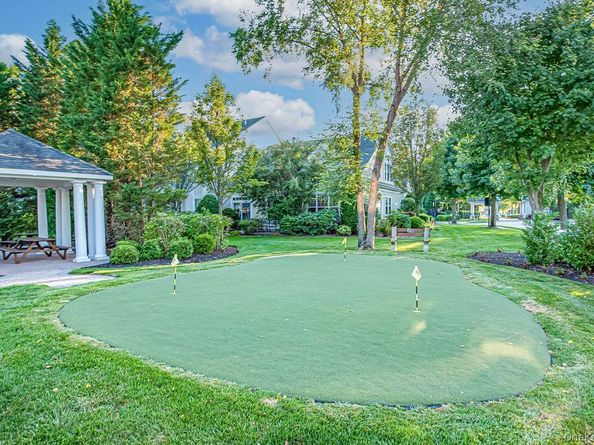 22 Sonata Court, Lake Grove NY 11755