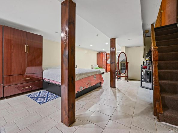 8915 88th Street, Woodhaven NY 11421