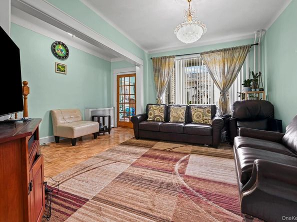 8915 88th Street, Woodhaven NY 11421