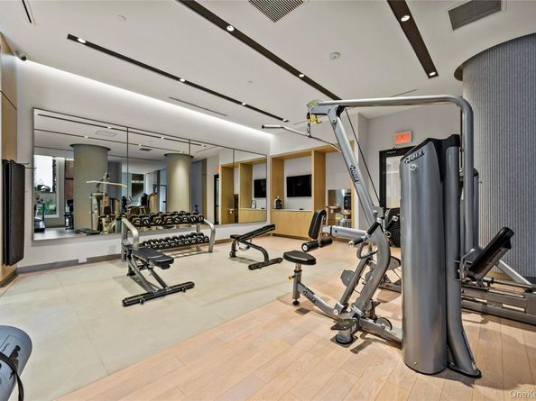 13618 Maple Avenue 5F, Flushing NY 11355