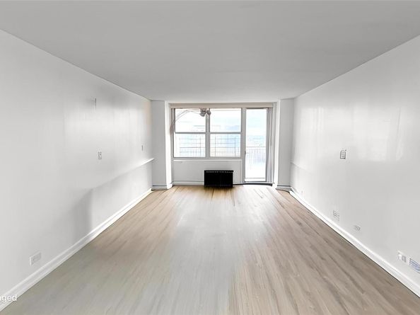 41-40 Union Street 16D, Flushing NY 11355