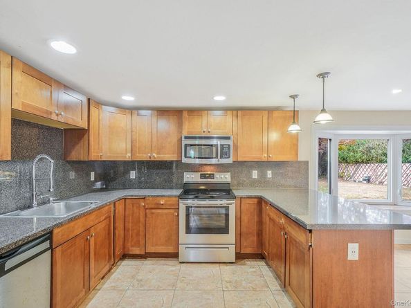 56 Matsunaye Drive, Medford NY 11763