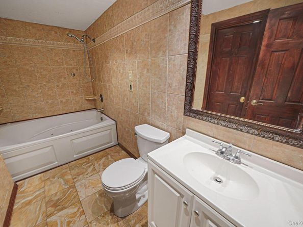 56 Matsunaye Drive, Medford NY 11763