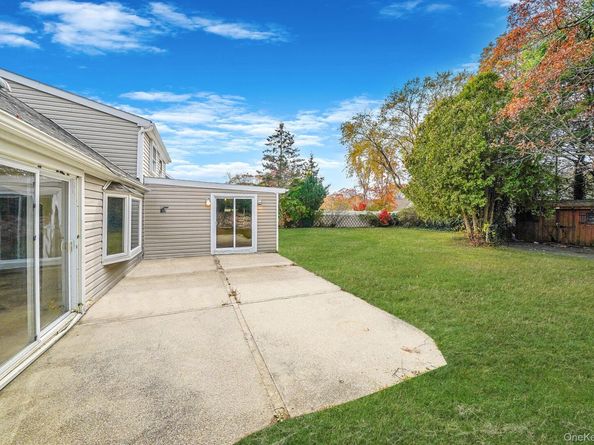 56 Matsunaye Drive, Medford NY 11763