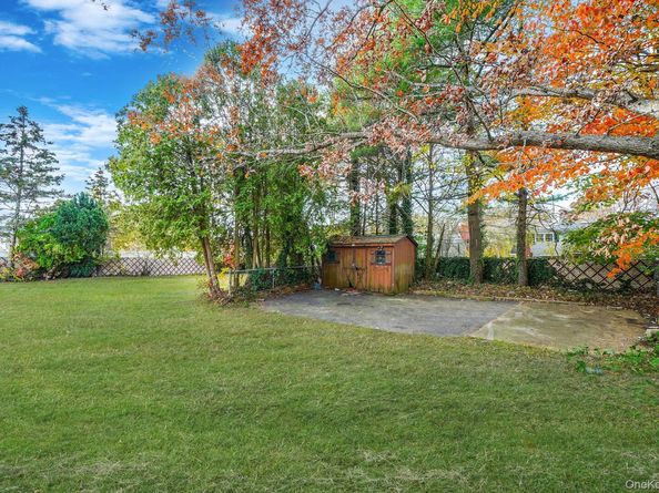 56 Matsunaye Drive, Medford NY 11763