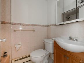 8754 110th Street, Richmond Hill NY 11418