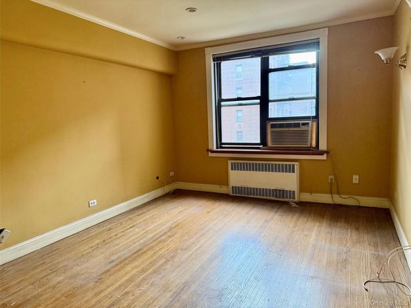 11250 Northern Boulevard 3B, Corona NY 11368