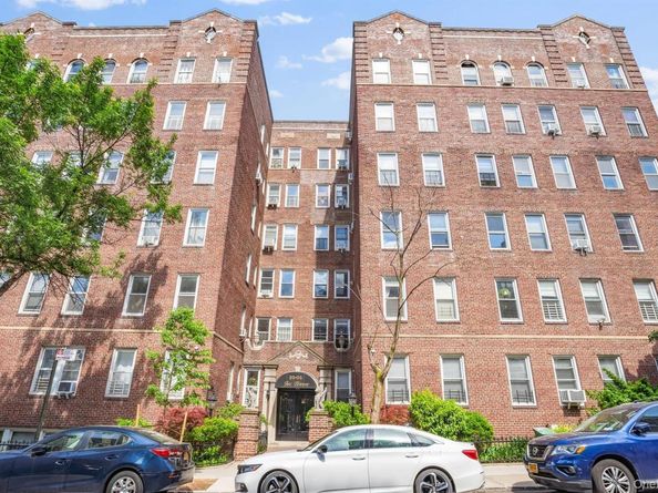 35-05 72nd Street 2E, Jackson Heights NY 11372