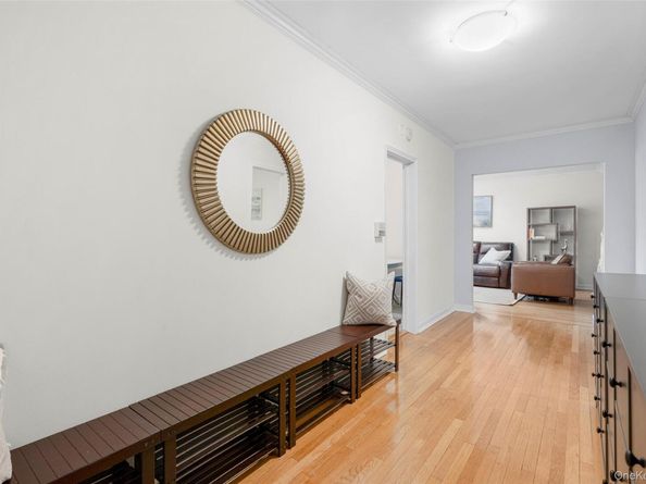 1815 Palmer Avenue 1R, Larchmont NY 10538