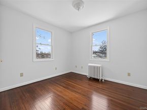 26 W 5th Street, Locust Valley NY 11560