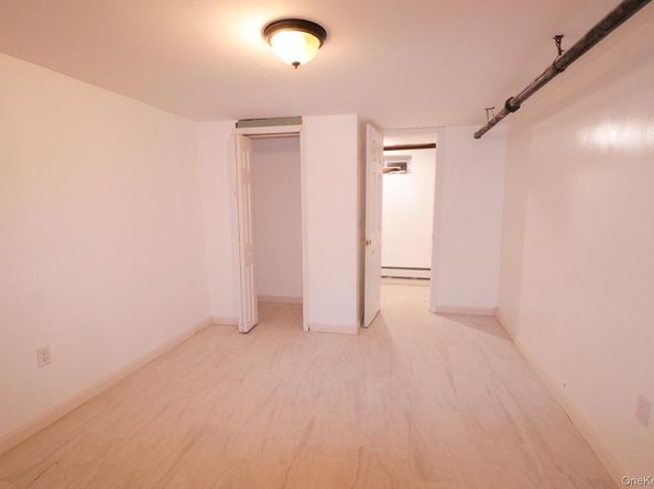 11546 220th Street, Cambria Heights NY 11411