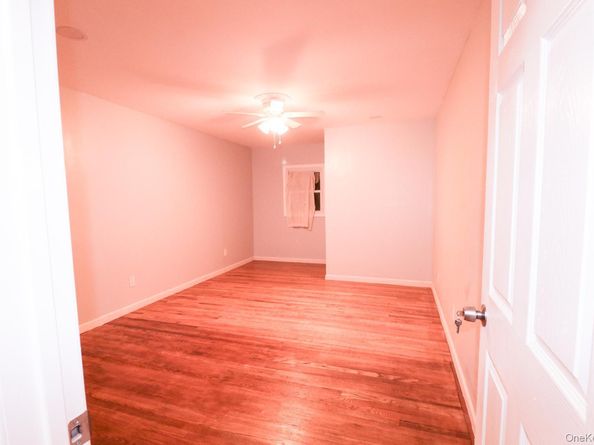 11546 220th Street, Cambria Heights NY 11411