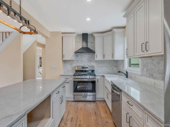 87 Sobro Avenue, Valley Stream NY 11580