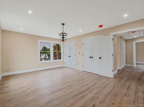 87 Sobro Avenue, Valley Stream NY 11580