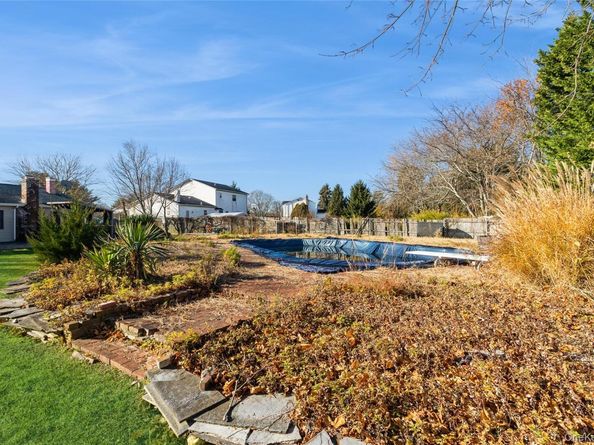 68 Oleeta Road, Mount Sinai NY 11766