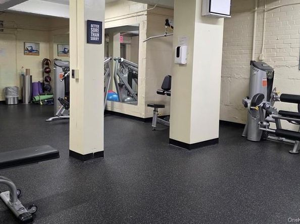 84-01 main street 207, Briarwood NY 11435