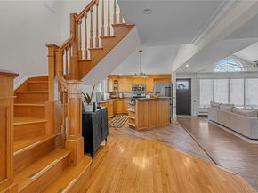 803 S 7th Street, Lindenhurst NY 11757